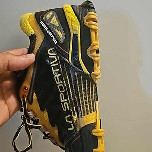 La Sportiva Men's Black and Yellow Athletic Shoes